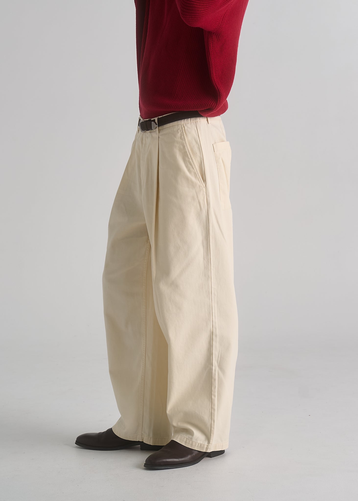 Wide Leg Pleated Trouser