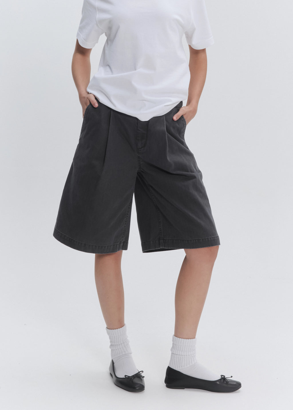 Wide Leg Pleated Short
