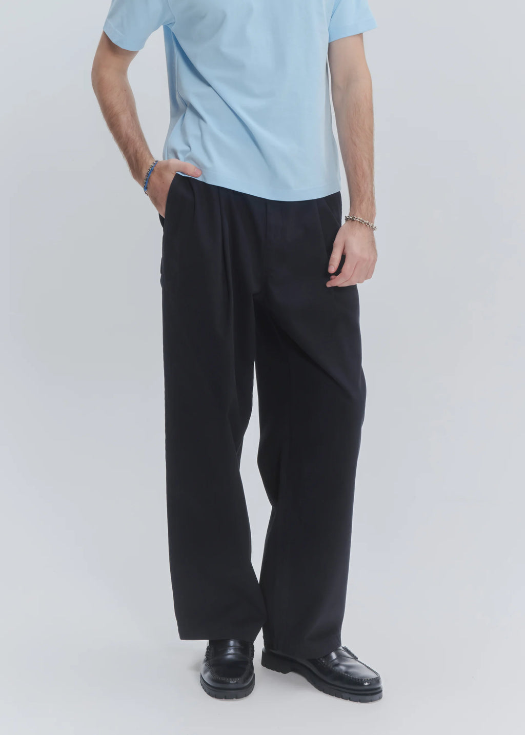 Wide Leg Pleated Trouser